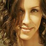 Música - Ouça "Guardian", nova música da Alanis Morissette Música - Ouça "Guardian", nova música da Alanis Morissette