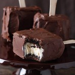 Culinária - Bolo de Chocolate com Recheio de Sorvete e Cobertura de Chocolate - Receita Culinária - Bolo de Chocolate com Recheio de Sorvete e Cobertura de Chocolate - Receita